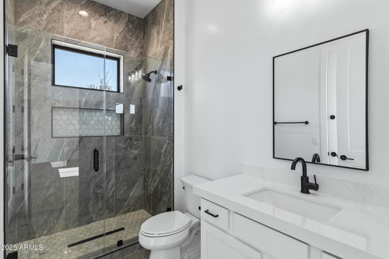 3989 E Freeman Ln-36