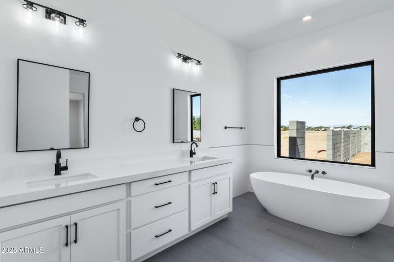 3989 E Freeman Ln-40