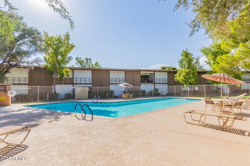 22 - Indian School 6125