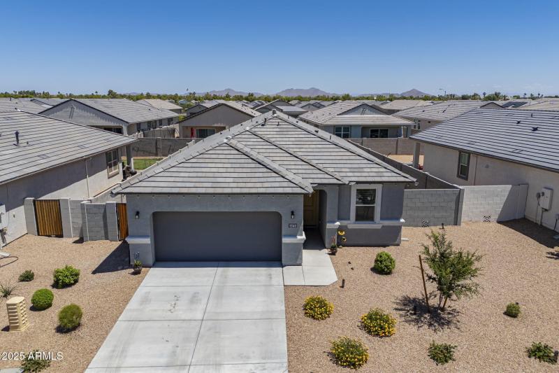 46-web-or-mls-Squire-46