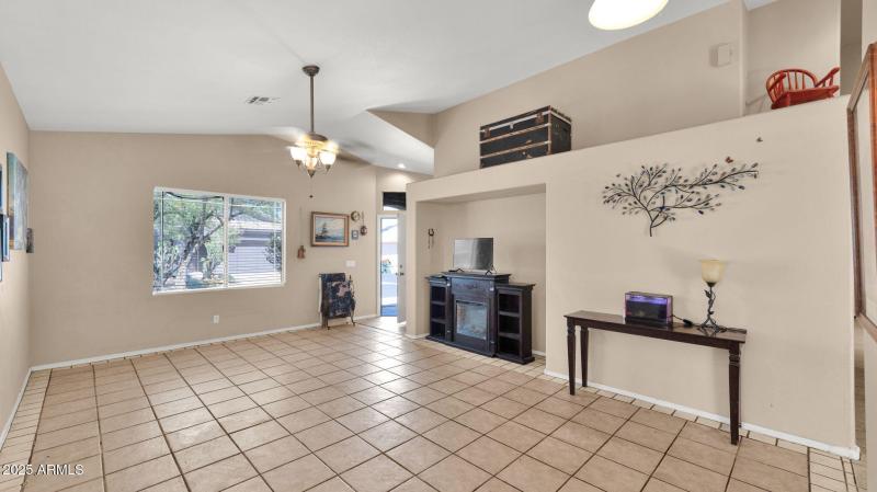 11-web-or-mls-P1085286