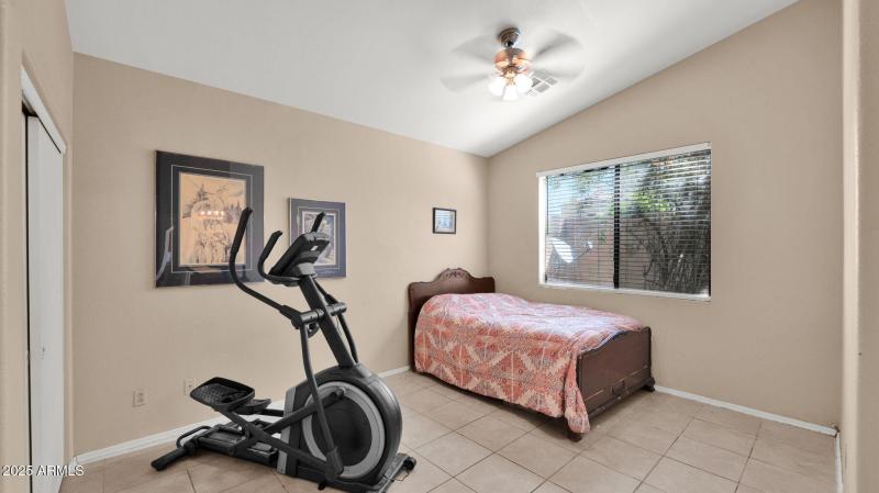 19-web-or-mls-P1085259