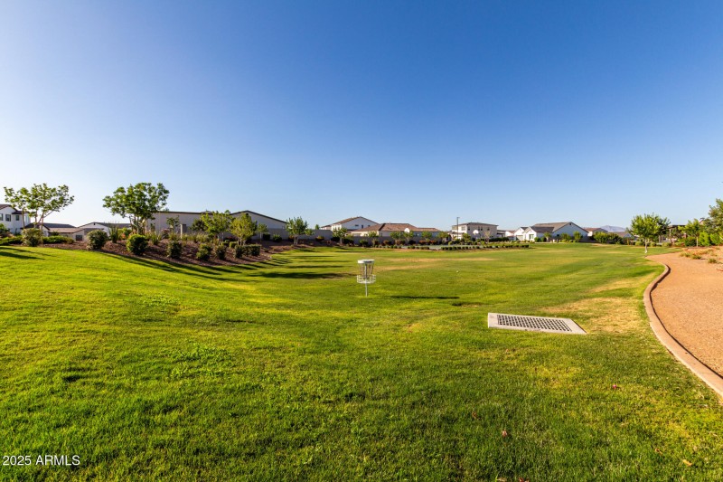 Disc golf & jogging/walking paths