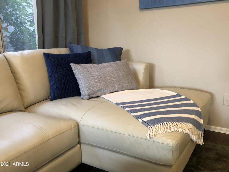 420C2FB7-47F9-43D0-A48A-66313E94DEA6