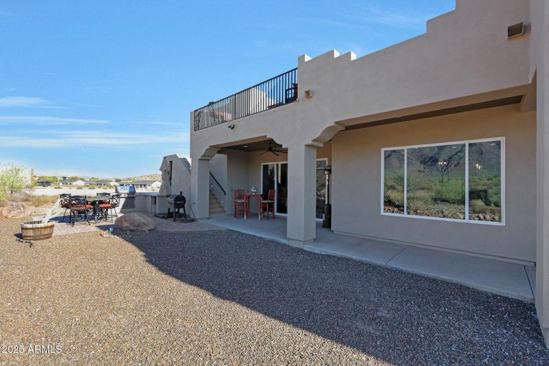 Large Extended Pation