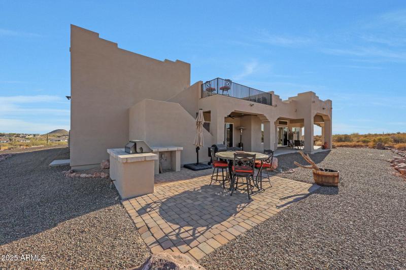 Entertainer's Paradise!