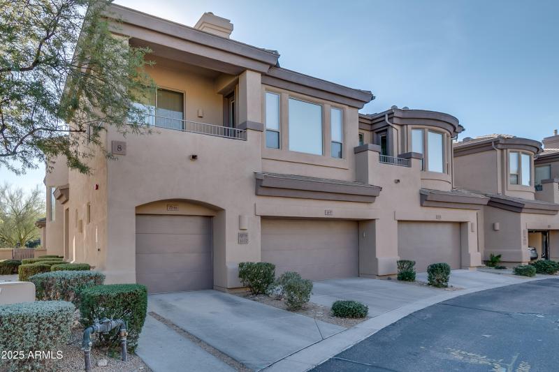 * 5 Thompson Peak-045 - exterior 2