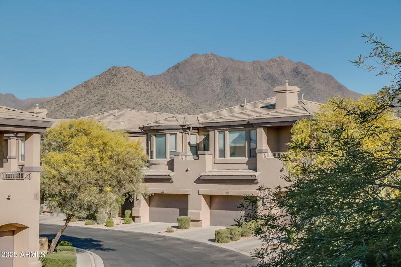 * 23 Thompson Peak-037 - balcony view 4