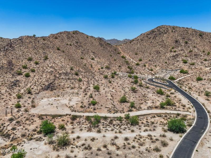 12-web-or-mls-3284-n-highlands-dr