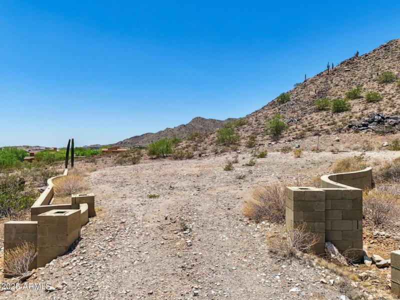 19-web-or-mls-3284-n-highlands-dr