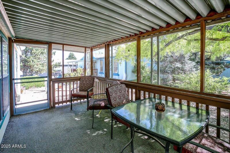 SCREENED PORCH