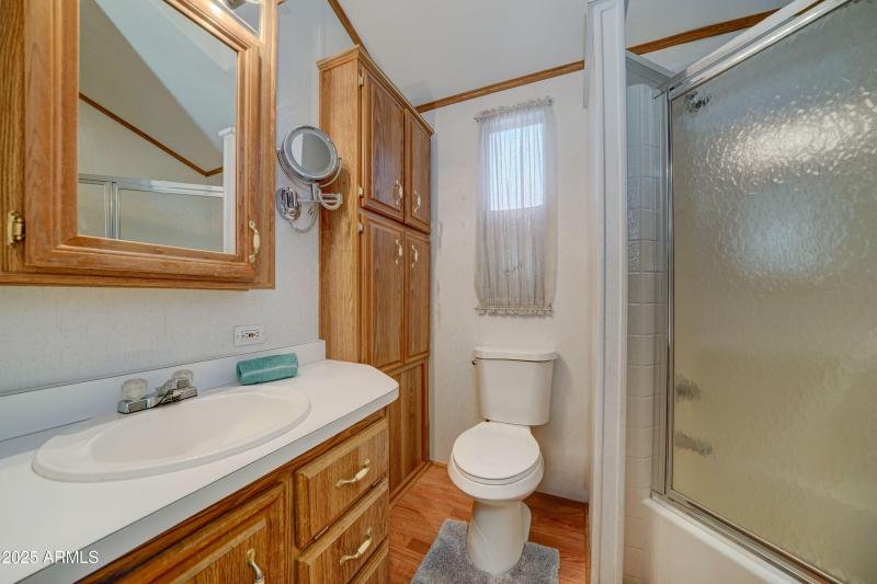 111 Greenfield 405 Bath