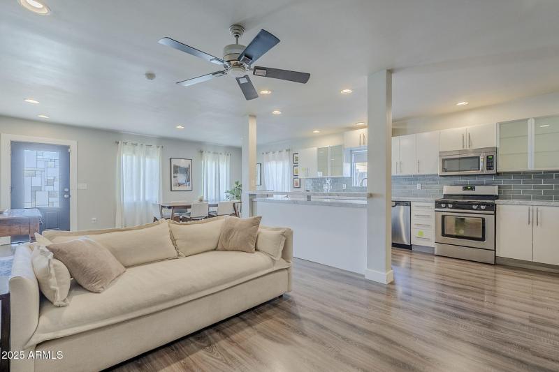 79-web-or-mls-Windsor-4 (2)