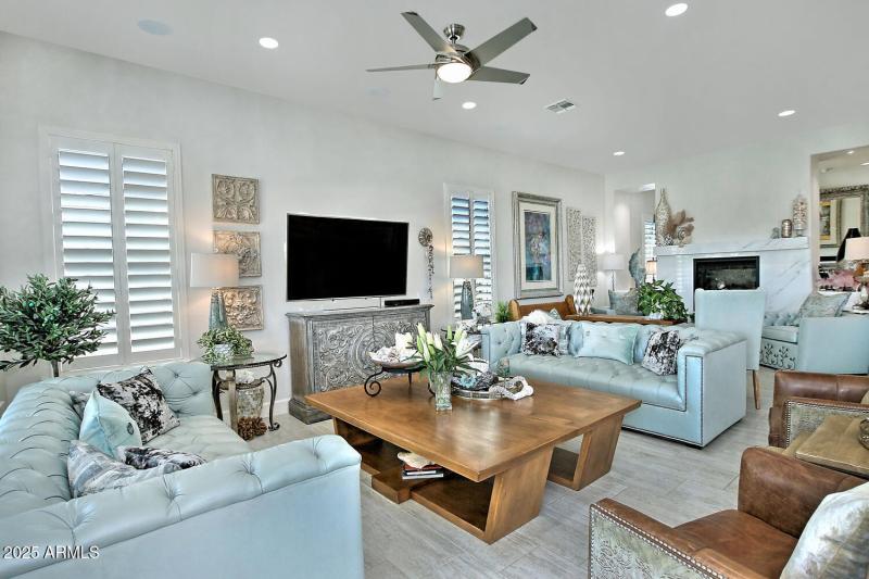 36607 Stoneware Dr San Tan-large-015-020