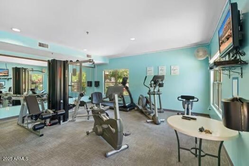 large-0197a805-ea2e-71a3-8017-b4b324f5ad