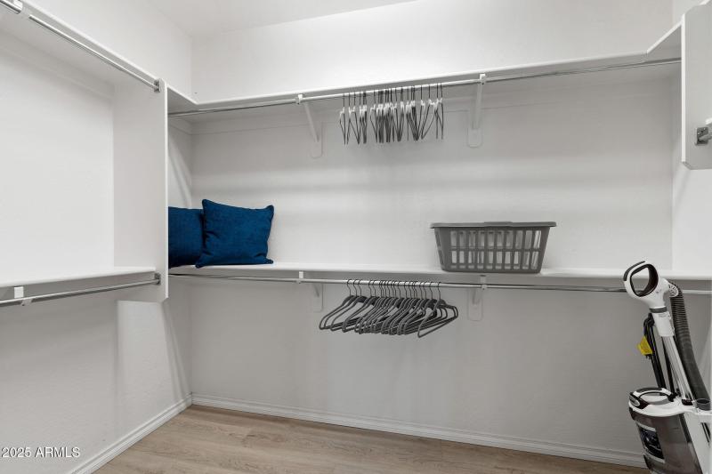 024_1732 E Vesper Trail