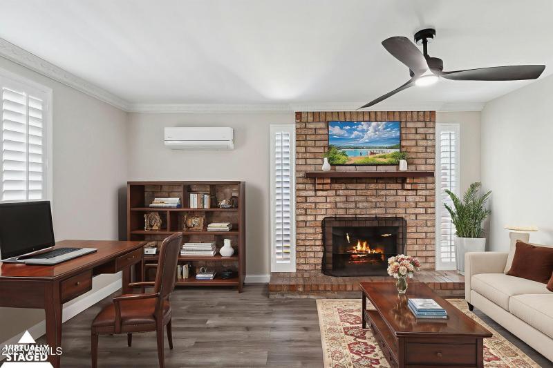 Office: 4th bdrm virtually staged