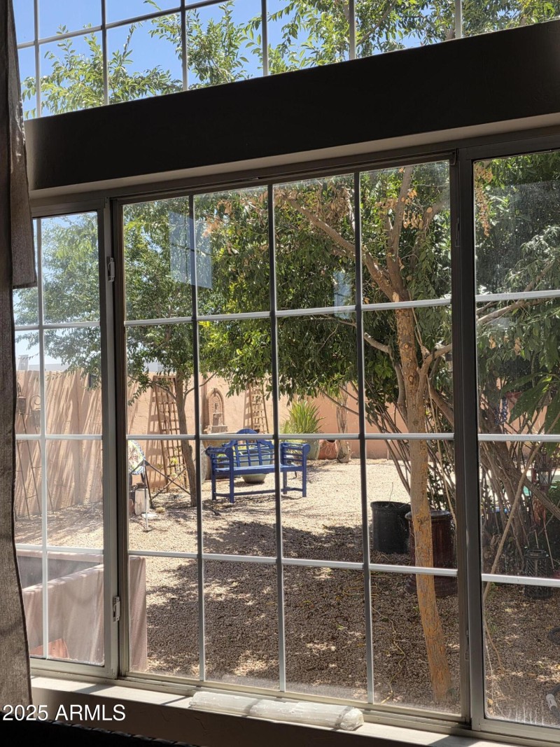 Dining Room View of Yard
