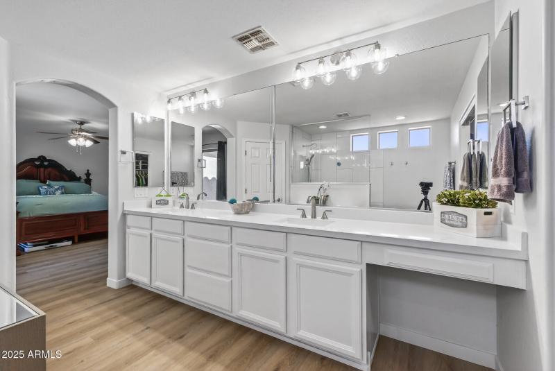 39 Primary Ensuite 3