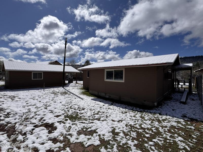 45 - Guest house & Single 1 car workshop