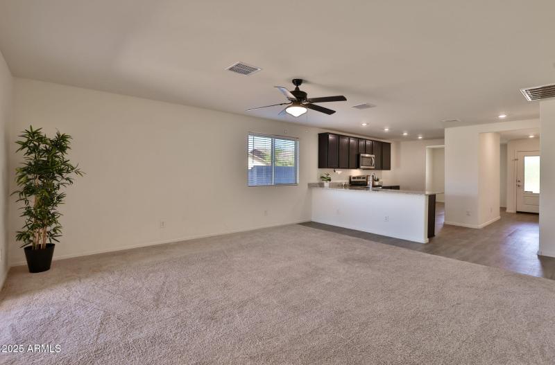 15-web-or-mls-25847 W Winston Dr Buckeye