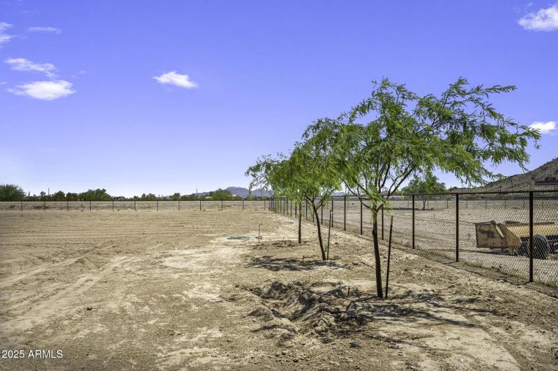 13050 N Breeze Way-43