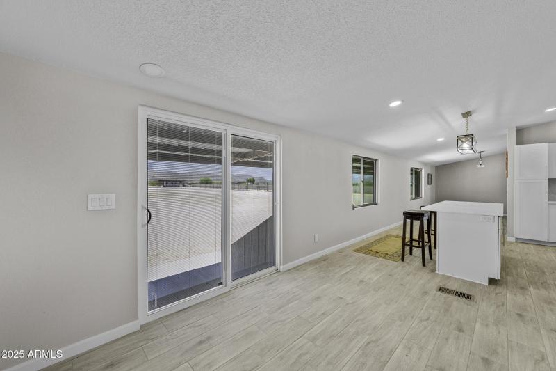 13050 N Breeze Way-58