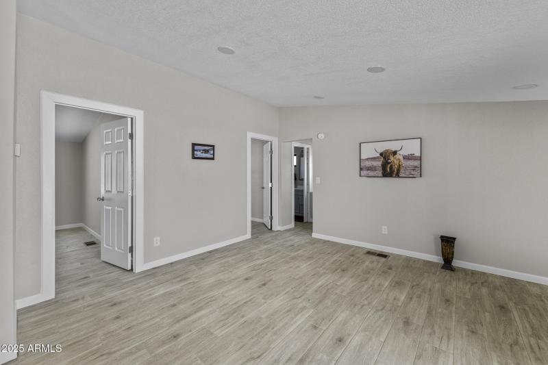 13050 N Breeze Way-60