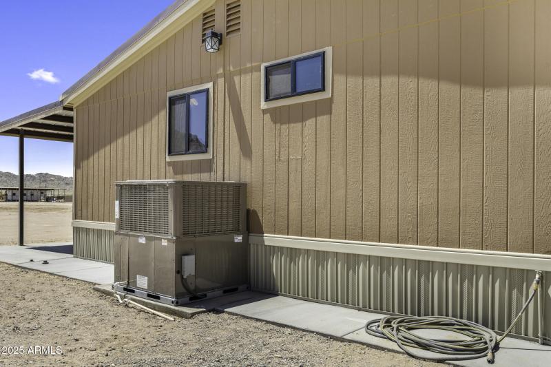 13050 N Breeze Way-64