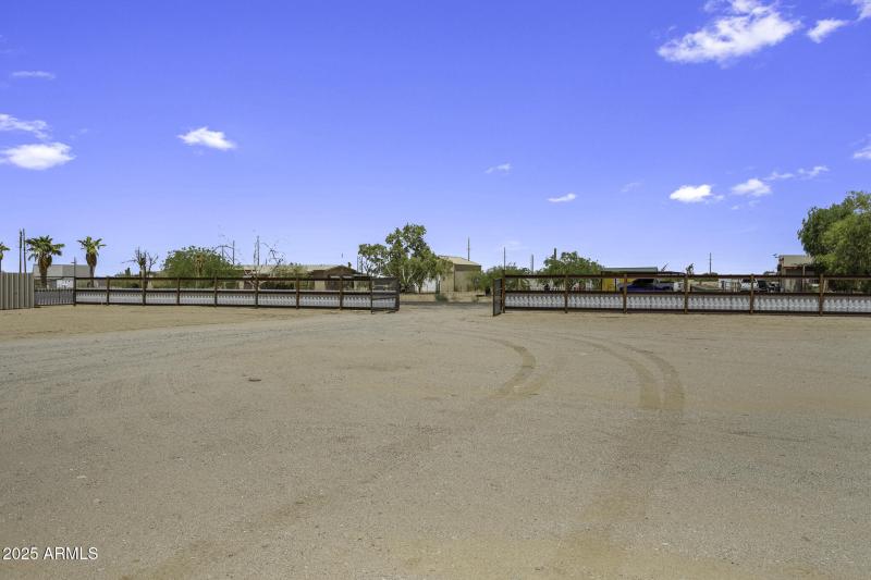 13050 N Breeze Way-71