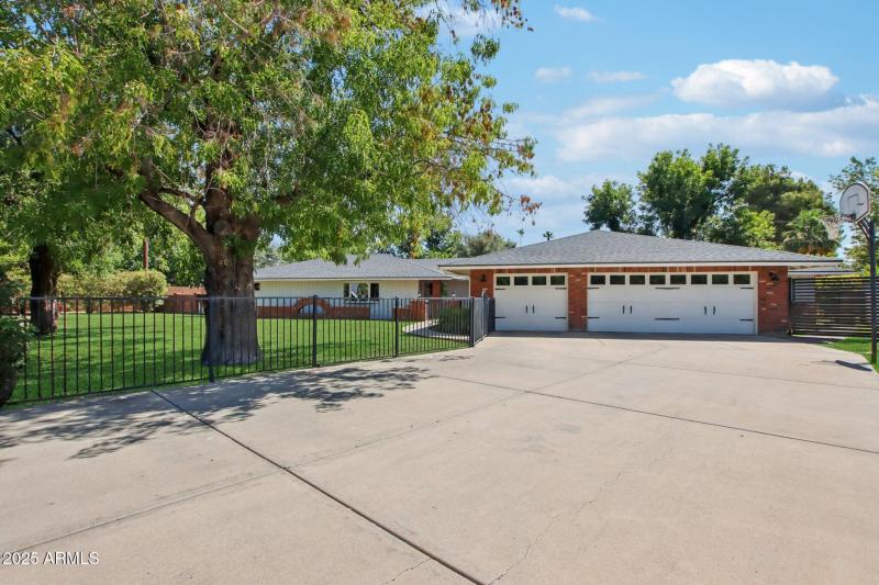 3-web-or-mls-N 15th Ave-L2706-001