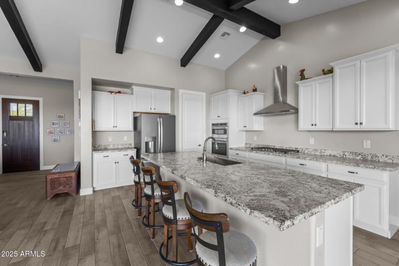 Beautifully upgraded granite