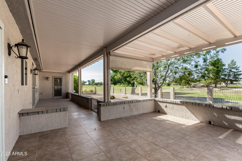 covered patio- Black Gold