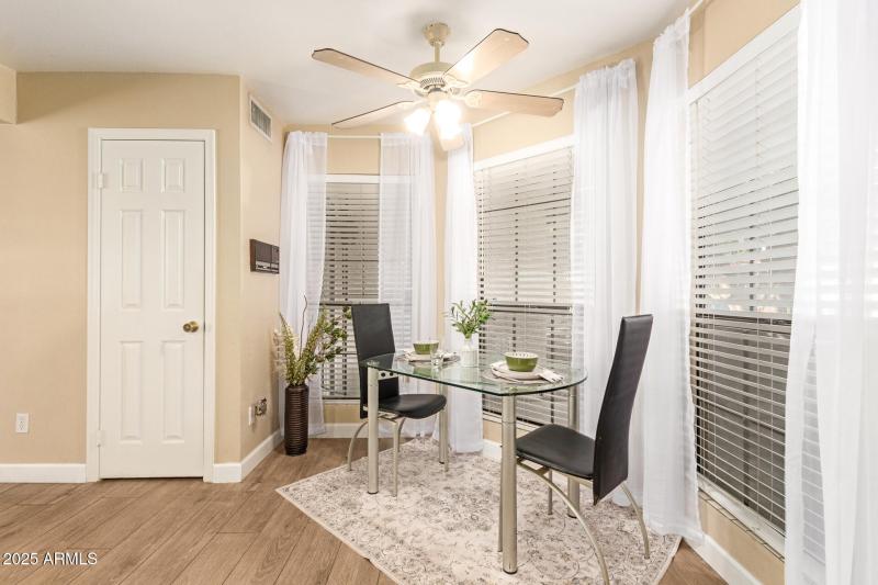 Breakfast Nook & Pantry