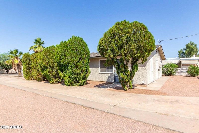 143 S Mountain Rd exterior 3