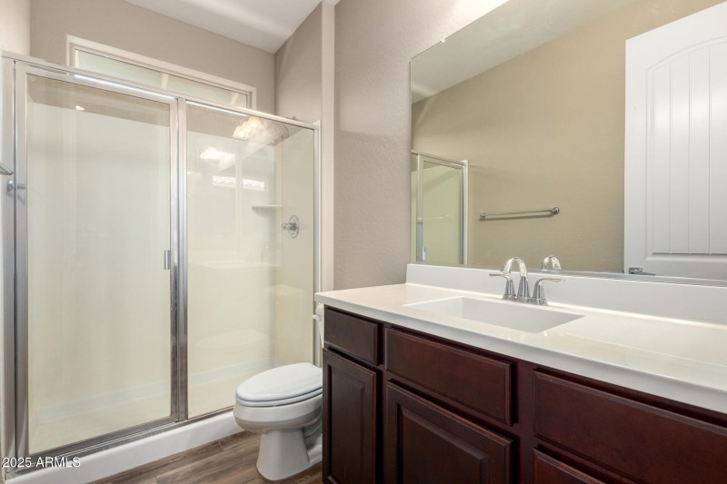 Downstairs bathroom (for bedroom)