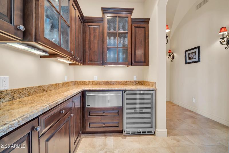 8024 E Lone Mountain Rd-28