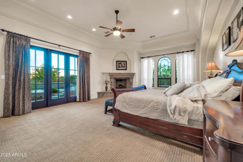 8024 E Lone Mountain Rd-40