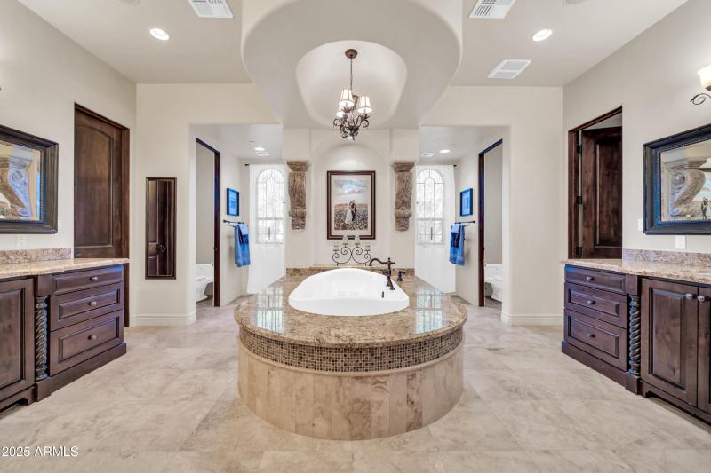 8024 E Lone Mountain Rd-48