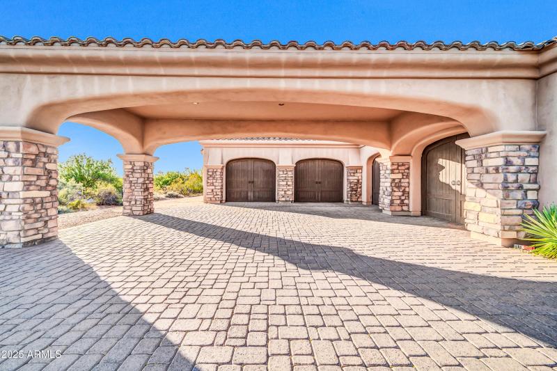 8024 E Lone Mountain Rd-87