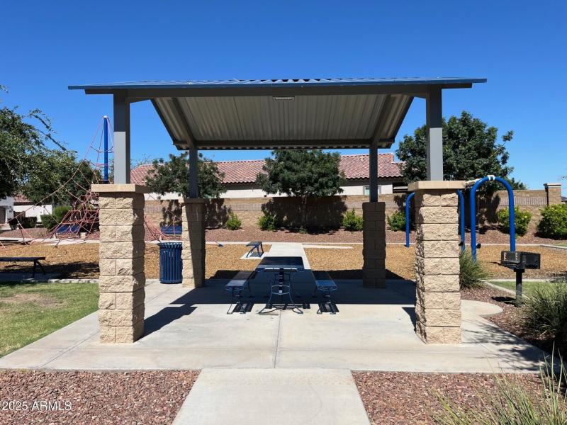 Community Park nearby