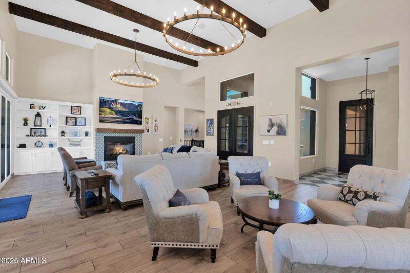 26-web-or-mls-P1235375