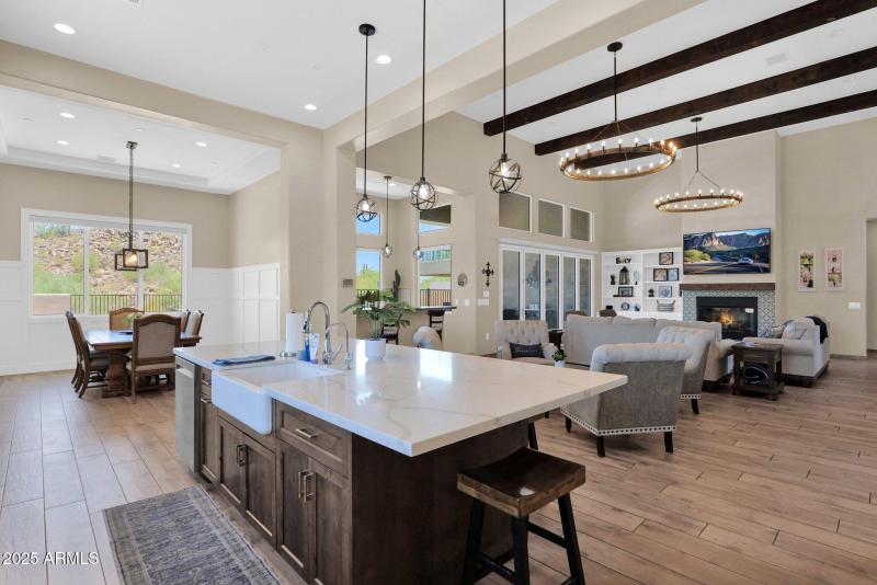 38-web-or-mls-P1235400