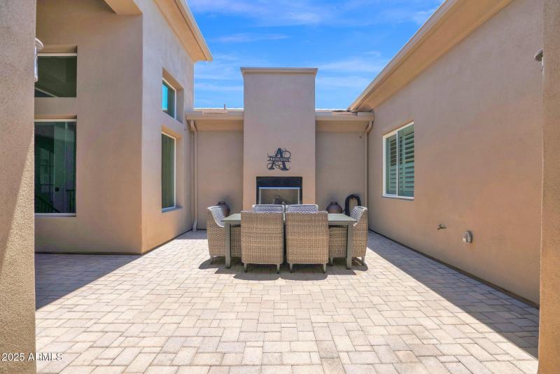 52-web-or-mls-P1235422