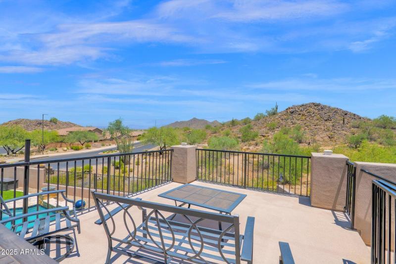 70-web-or-mls-P1235442