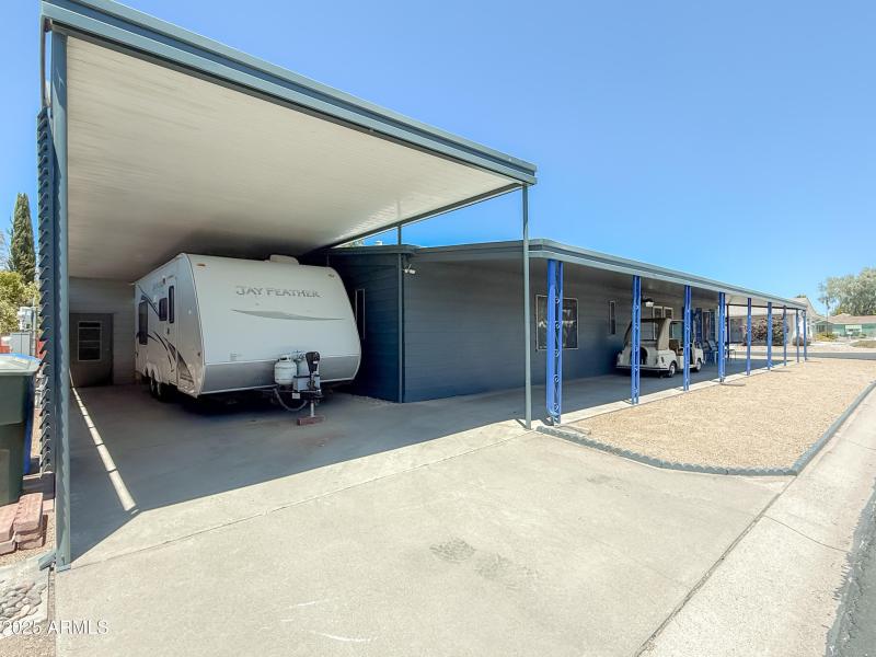 RV Parking w/ hook-ups