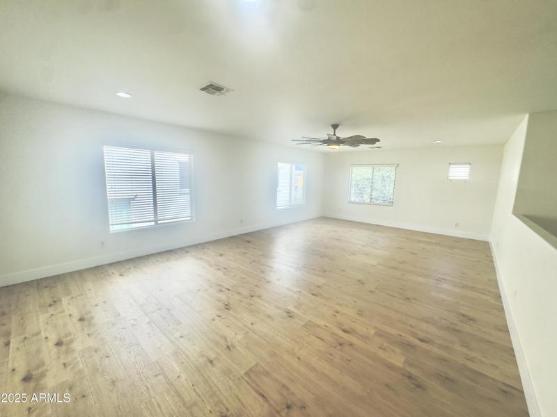Huge Loft/Bonus Room/Gameroom