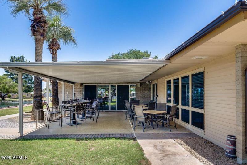 Palm Lakes Village Clubhouse