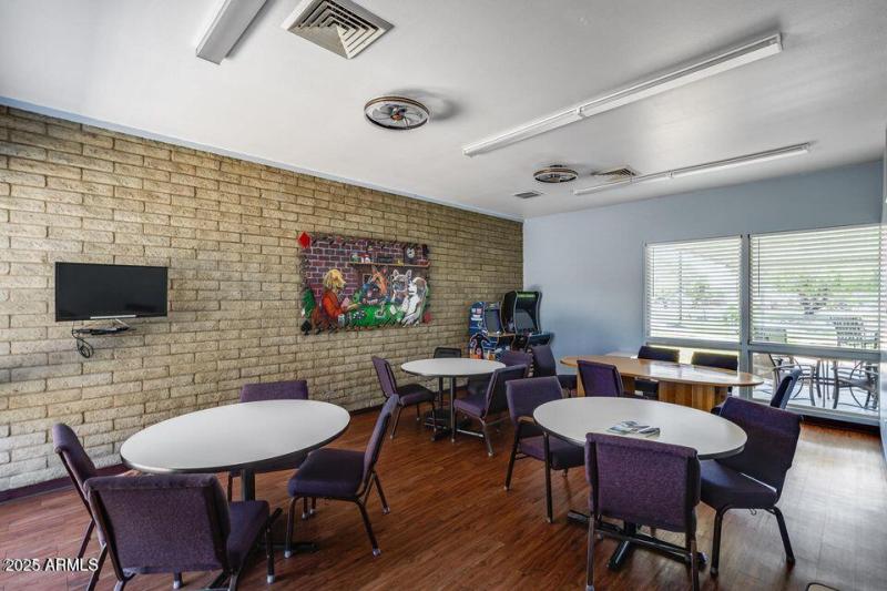 Palm Lakes Village Clubhouse