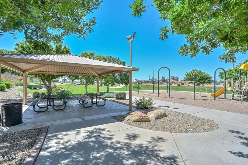 Community Park-Ramada